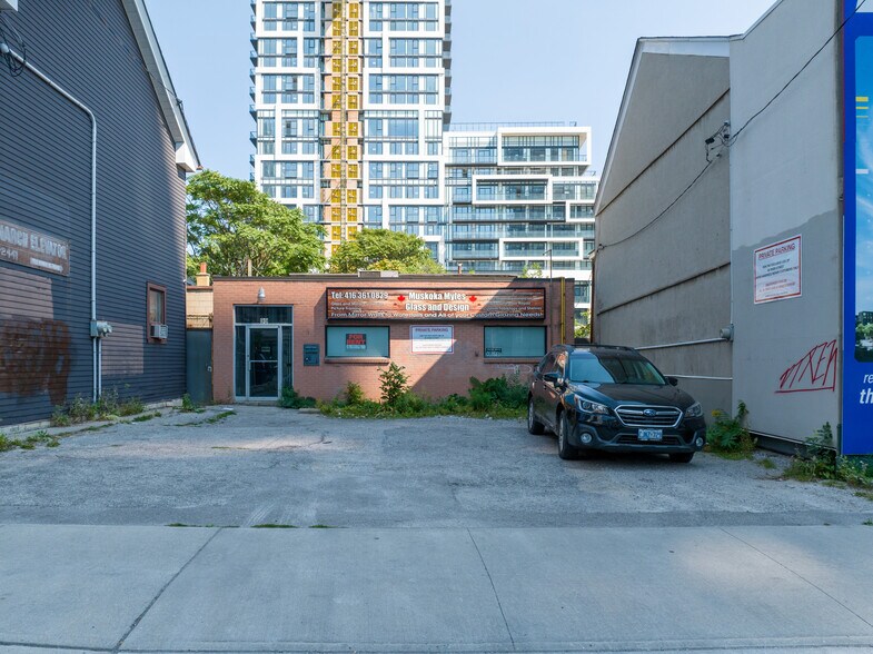 99 River St, Toronto, ON à vendre - Photo de l’immeuble – Image 2 sur 12