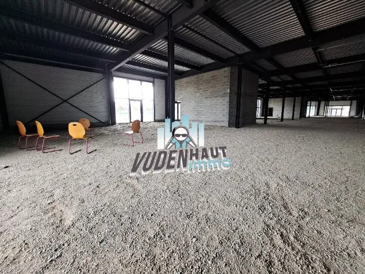 Local d’activités dans Pinsaguel à louer - Photo de l’immeuble – Image 3 sur 7