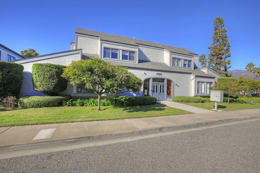 1135 Eugenia Pl, Carpinteria, CA à vendre - Photo de l’immeuble – Image 3 sur 28