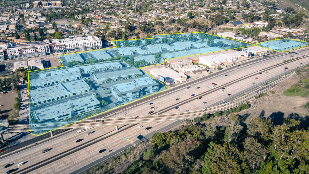 4694-4698 Alvarado Canyon Rd, San Diego, CA à louer - Photo de l’immeuble – Image 1 sur 12