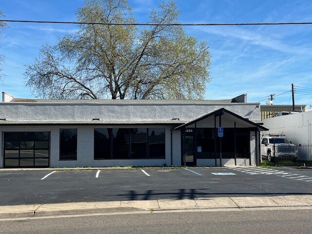 6224 Walnut Ave, Orangevale, CA à vendre - Photo de l’immeuble – Image 2 sur 13