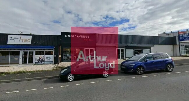 Plus de détails pour Local commercial à louer