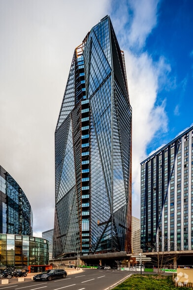 Bureau dans Puteaux à louer - Photo de l’immeuble – Image 2 sur 3