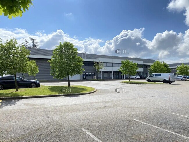 Plus de détails pour Industriel/Logistique à louer