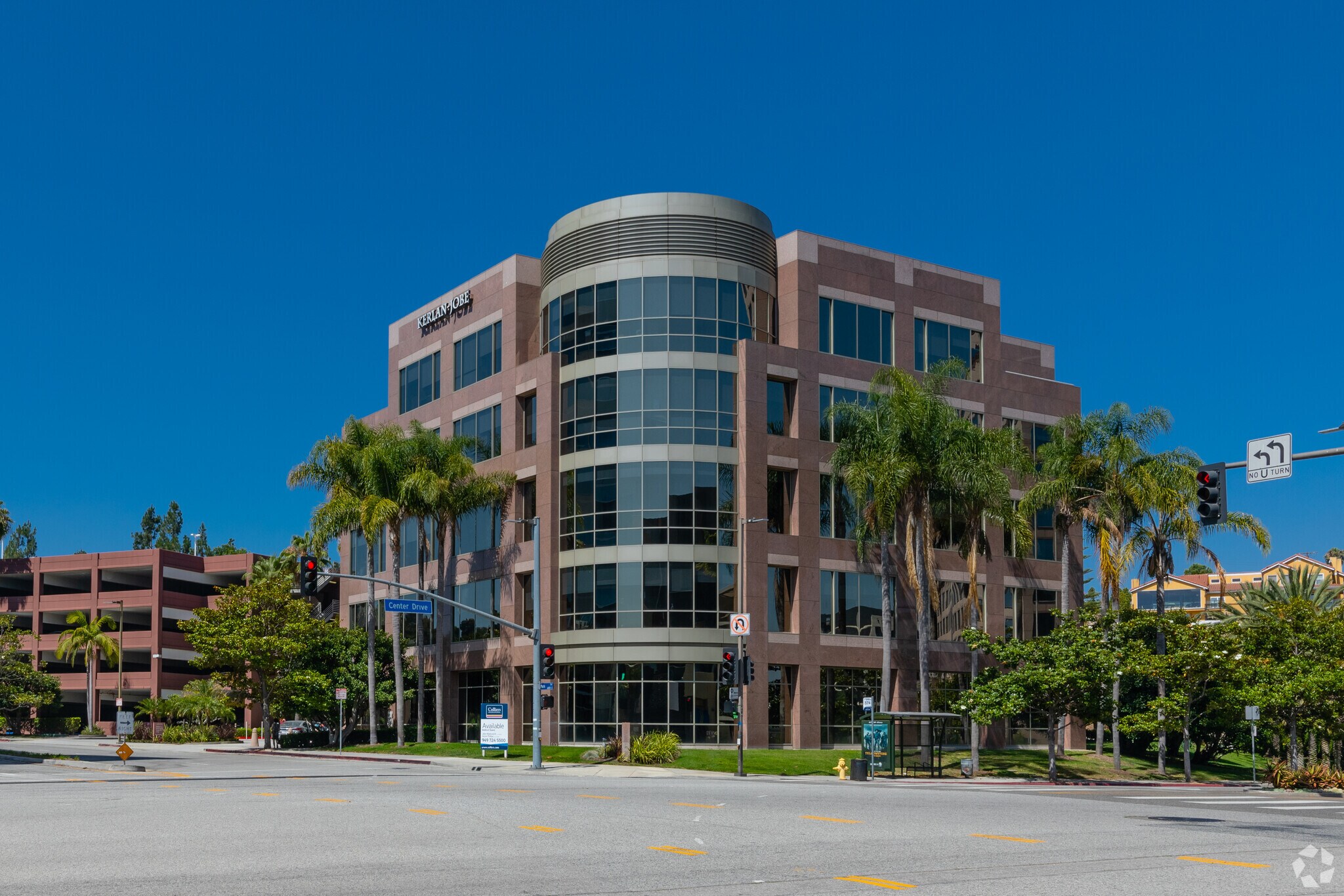 6801 Park Terrace Dr, Los Angeles, CA à louer Photo principale– Image 1 sur 6