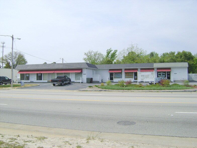 1014-1020 Robeson St, Fayetteville, NC à louer - Photo de l’immeuble – Image 3 sur 23
