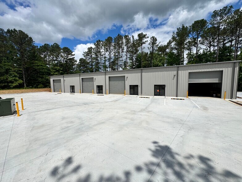 3720 W County Line Rd, Douglasville, GA à louer - Photo de l’immeuble – Image 2 sur 10
