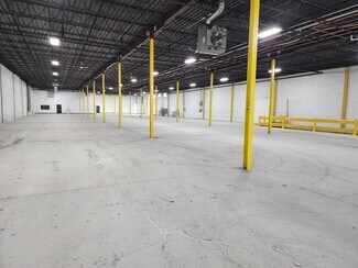 Plus de détails pour 127-155 Montée de Liesse, Montréal, QC - Bureau, Industriel/Logistique à louer