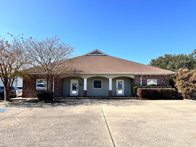4509 Hospital St, Pascagoula, MS à vendre - Photo de l’immeuble – Image 1 sur 29