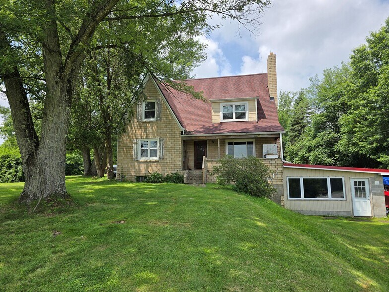 368 Pittsburgh Rd, Butler, PA à vendre - Photo de l’immeuble – Image 2 sur 31