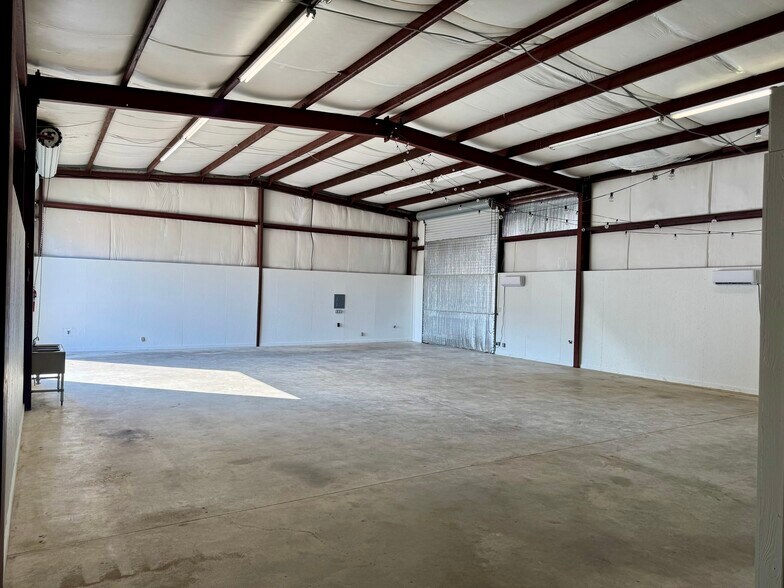11405 N Dowling Rd, College Station, TX à louer - Photo de l’immeuble – Image 2 sur 5