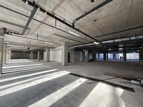 2230 Cropsey Ave, Brooklyn, NY à louer Photo intérieure– Image 2 sur 3