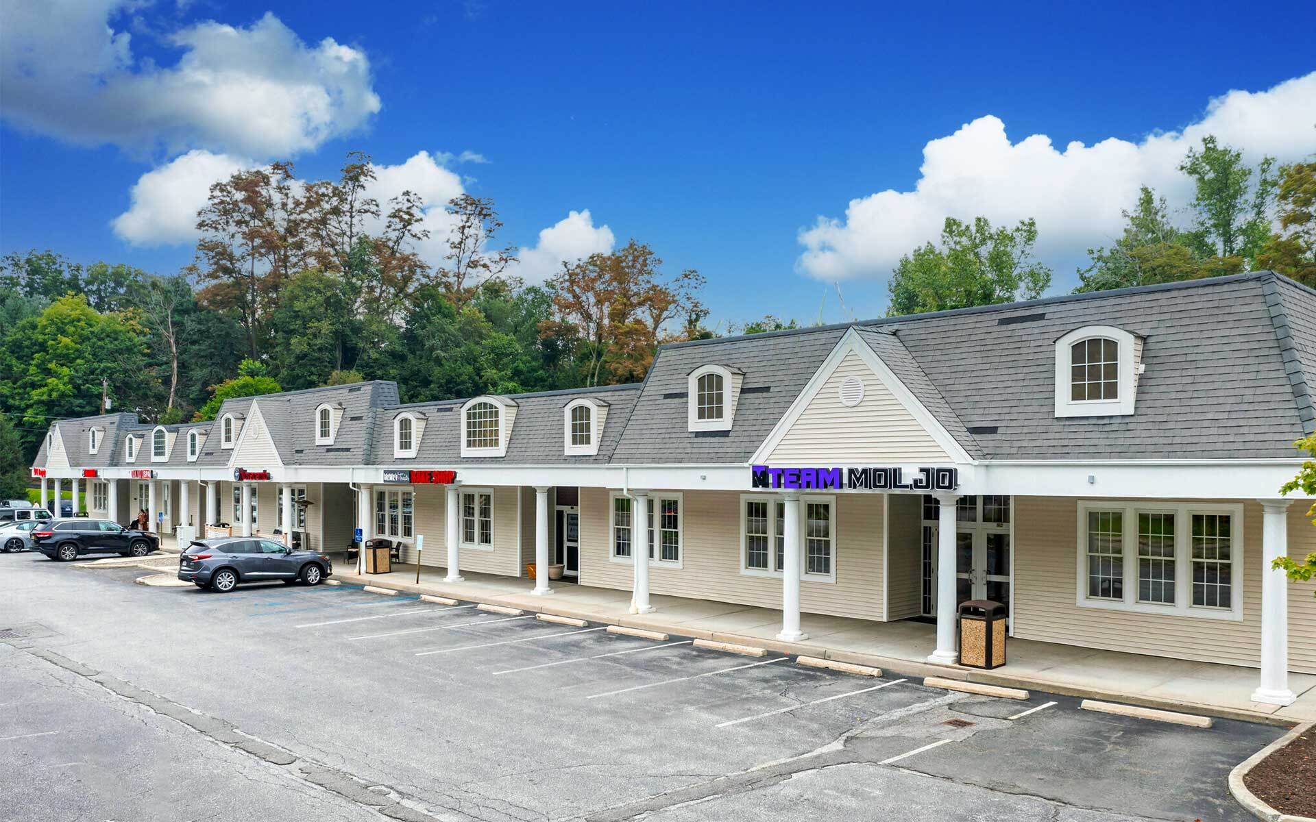 1390-1426 E Main St, Shrub Oak, NY à louer Photo de l’immeuble– Image 1 sur 5