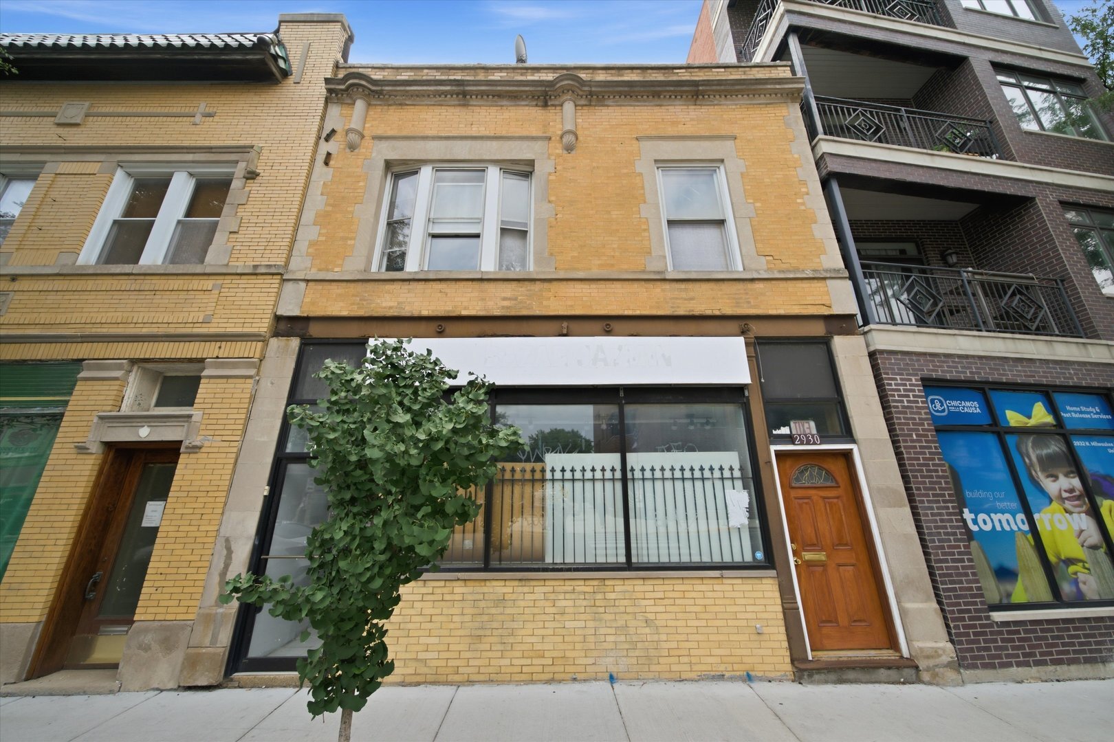 2930 N Milwaukee Ave, Chicago, IL à vendre Photo de l’immeuble– Image 1 sur 7