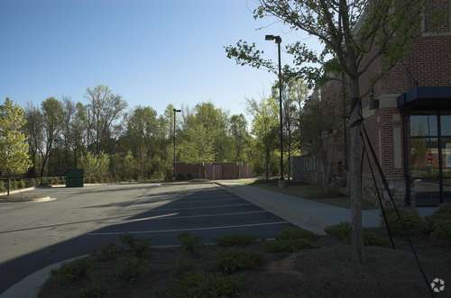 2905 Jordan Ct, Alpharetta, GA à vendre - Photo de l’immeuble – Image 3 sur 3