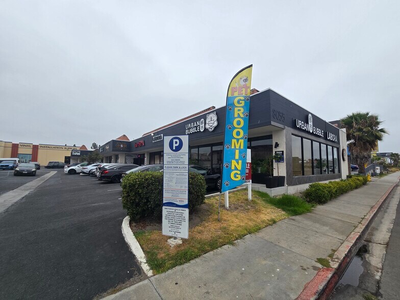 8055-8065 Clairemont Mesa Blvd, San Diego, CA à louer - Photo de l’immeuble – Image 2 sur 12