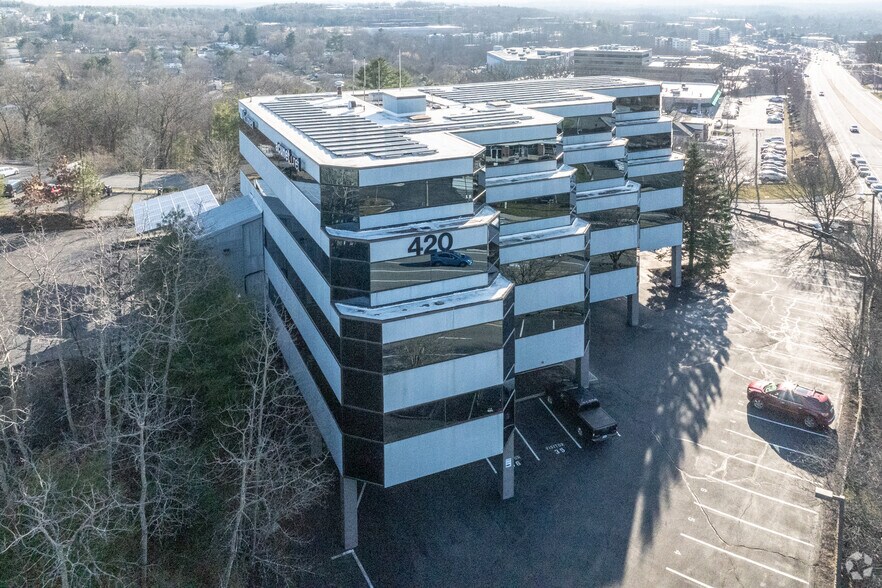 420 Lakeside Ave, Marlborough, MA à louer - Photo de l’immeuble – Image 3 sur 3