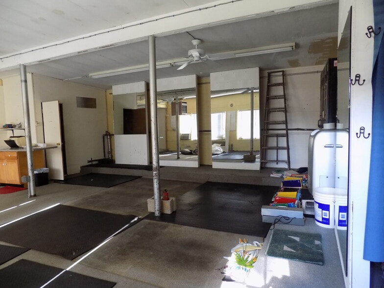 40 Preston St, Bristol, CT à louer - Photo intérieure – Image 3 sur 5