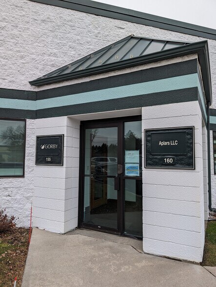 2885 Country Dr, Little Canada, MN à louer - Photo de l’immeuble – Image 2 sur 5