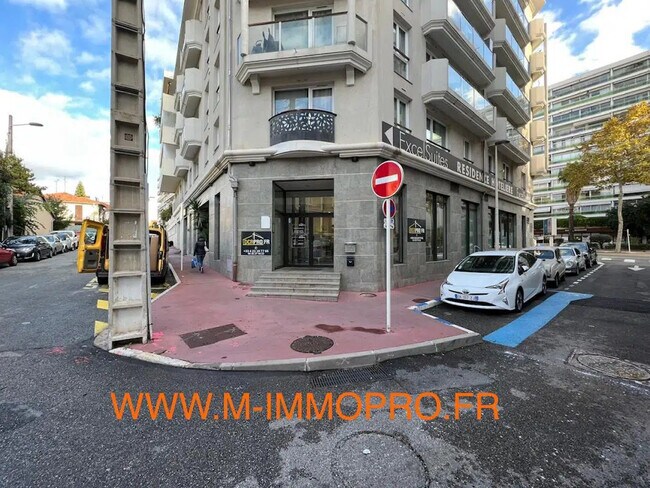 Plus de détails pour 93 Boulevard Carnot, Cannes - Local commercial à louer