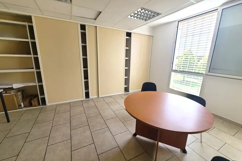 Bureau dans Béziers à louer - Photo de l’immeuble – Image 2 sur 5