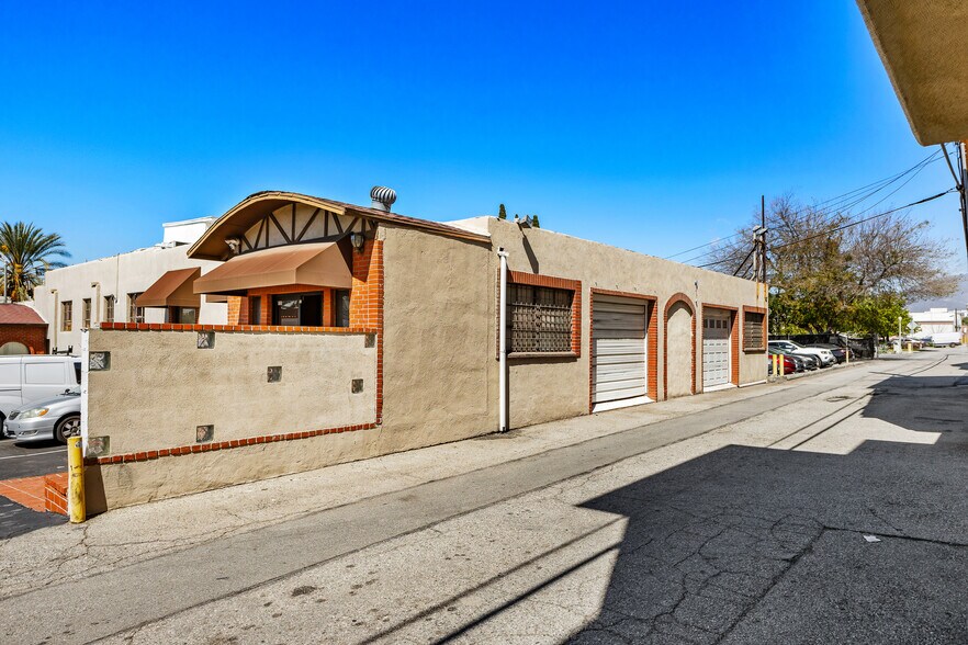 770-780 S Arroyo Park, Pasadena, CA à louer - Photo de l’immeuble – Image 3 sur 15