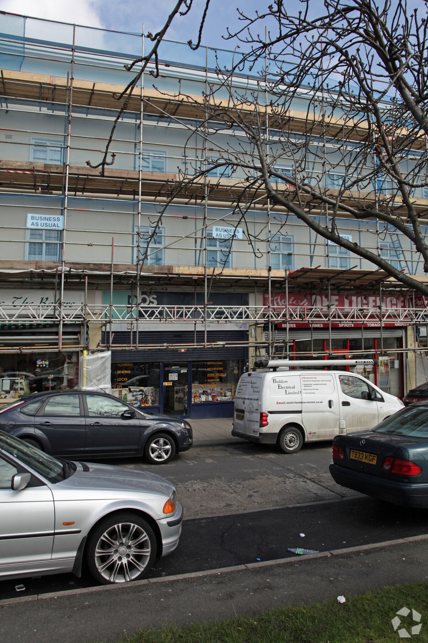48 Hatch Ln, Londres à louer Photo principale– Image 1 sur 4