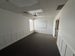 261 E Broadway, Salt Lake City, UT à louer Photo intérieure– Image 2 sur 3