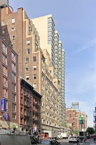 Plus de détails pour 336-342 W 37th St, New York, NY - Local commercial à louer