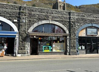 Plus de détails pour 3 The Arches, King Edward St, Barmouth - Local commercial à vendre