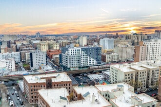 2 Mount Hope Pl, Bronx, NY - VUE AÉRIENNE  vue de carte