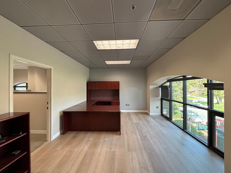 147 Camino Oruga, Napa, CA à louer - Photo intérieure – Image 3 sur 11