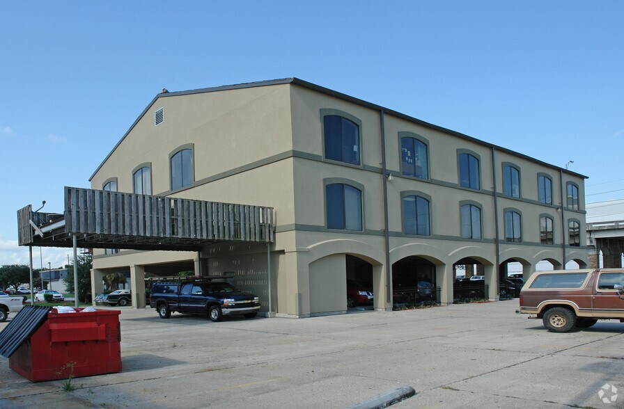 2901 N Causeway Blvd, Metairie, LA à louer - Photo de l’immeuble – Image 2 sur 16
