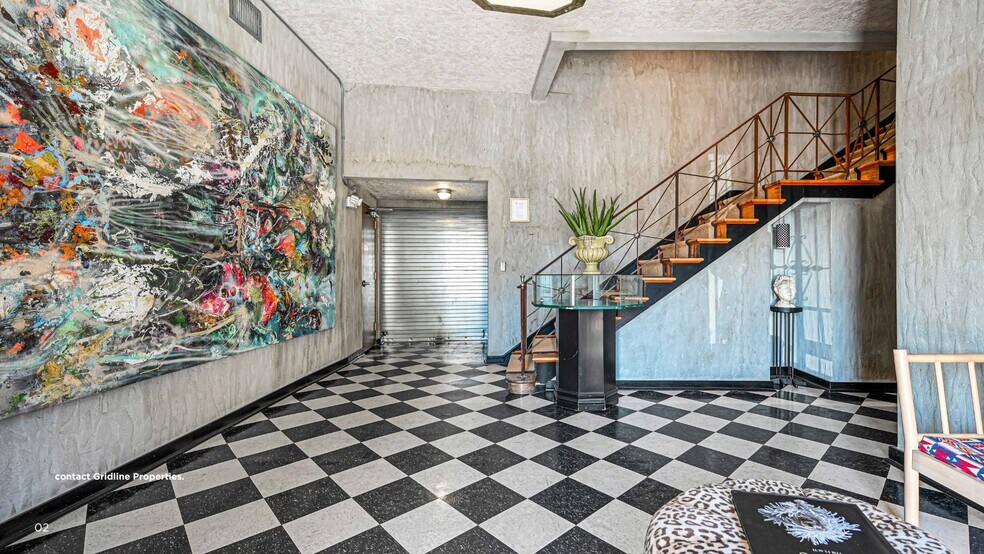 5400 NE 4 Ct, Miami, FL à louer - Photo de l’immeuble – Image 2 sur 7