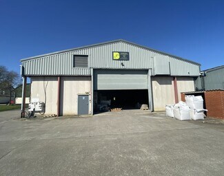 Plus de détails pour Sandon Rd, Royston - Industriel/Logistique à louer