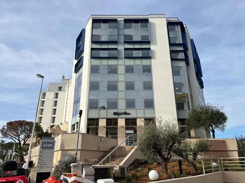 Bureau dans Nice à louer - Photo de l’immeuble – Image 1 sur 6