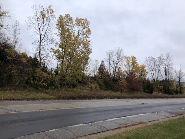 3801-SE Lake Eastbrook Blvd, Grand Rapids, MI à vendre - Photo de l’immeuble – Image 3 sur 5