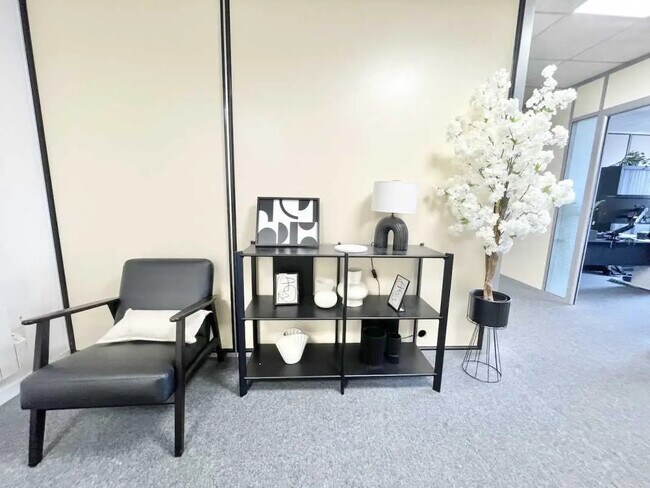 Plus de détails pour Bureau à louer