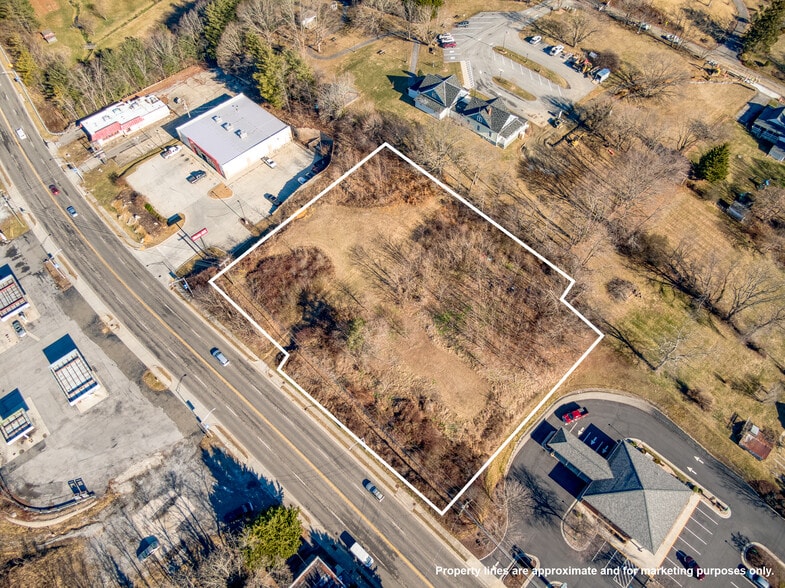1.36 AC N. 4th St., Wytheville, VA à vendre - Aérien – Image 1 sur 25