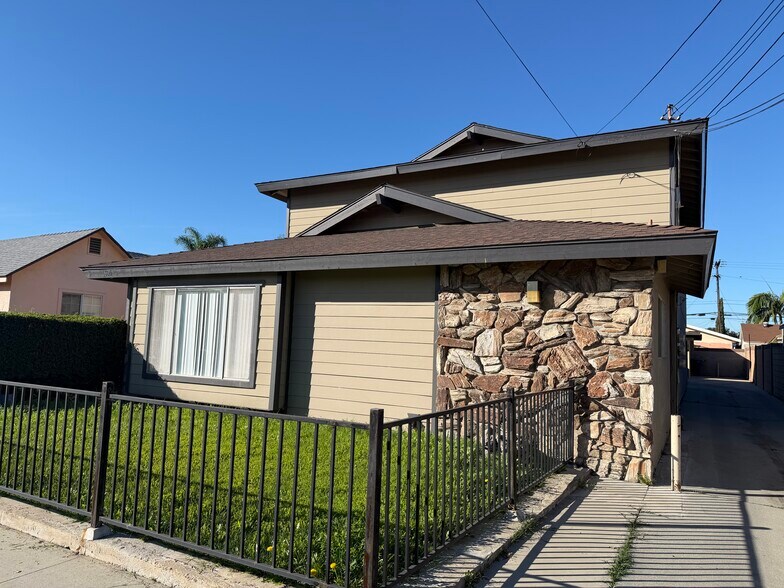 6611 Kingman Ave, Buena Park, CA à vendre - Photo de l’immeuble – Image 2 sur 4
