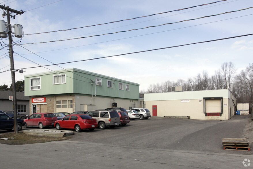 459 Enfield Rd, Burlington, ON à louer - Photo de l’immeuble – Image 2 sur 2