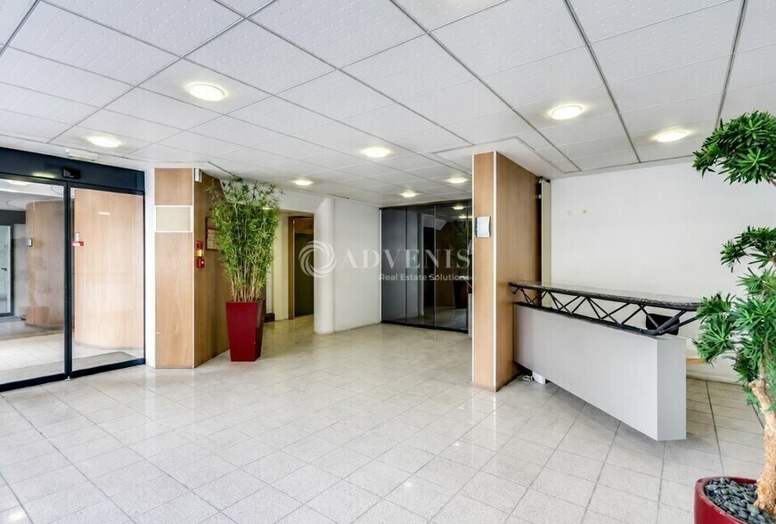 2828 Bis Rue Du Docteur Finlay, Paris à louer - Hall d’entrée – Image 3 sur 7