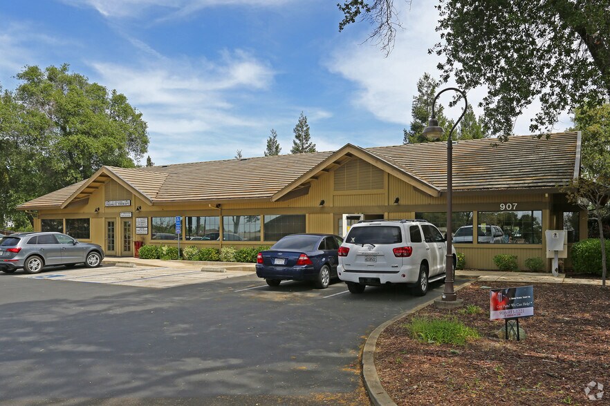 907 Embarcadero Dr, El Dorado Hills, CA à vendre - Photo de l’immeuble – Image 3 sur 3