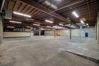 Plus de détails pour 3365 SE 17th Ave, Portland, OR - Industriel/Logistique à louer