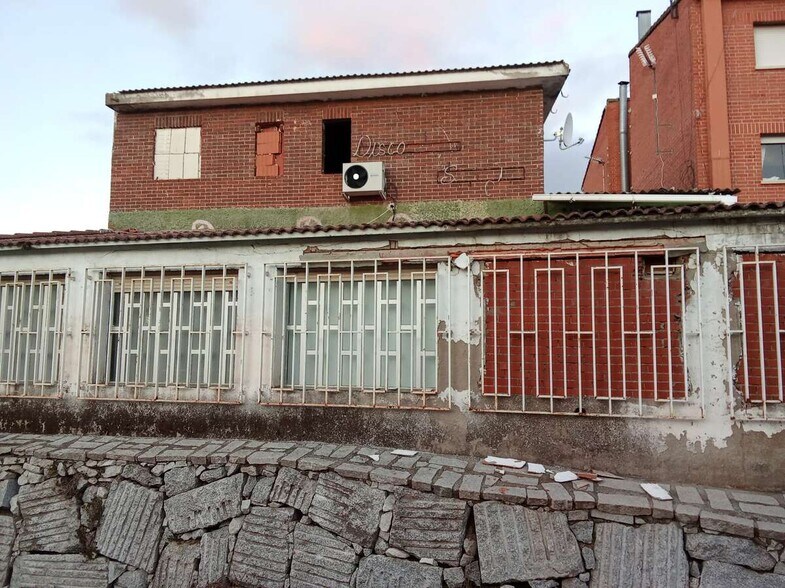 Local commercial dans Pelayos de la Presa, Madrid à vendre - Photo de l’immeuble – Image 3 sur 3