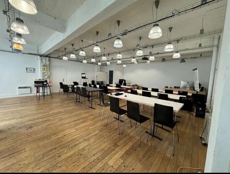 7 Cite De L'Ameublement, Paris à louer - Photo de l’immeuble – Image 1 sur 4