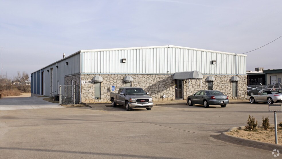 1901 SE 29th St, Oklahoma City, OK à louer - Photo principale – Image 2 sur 8