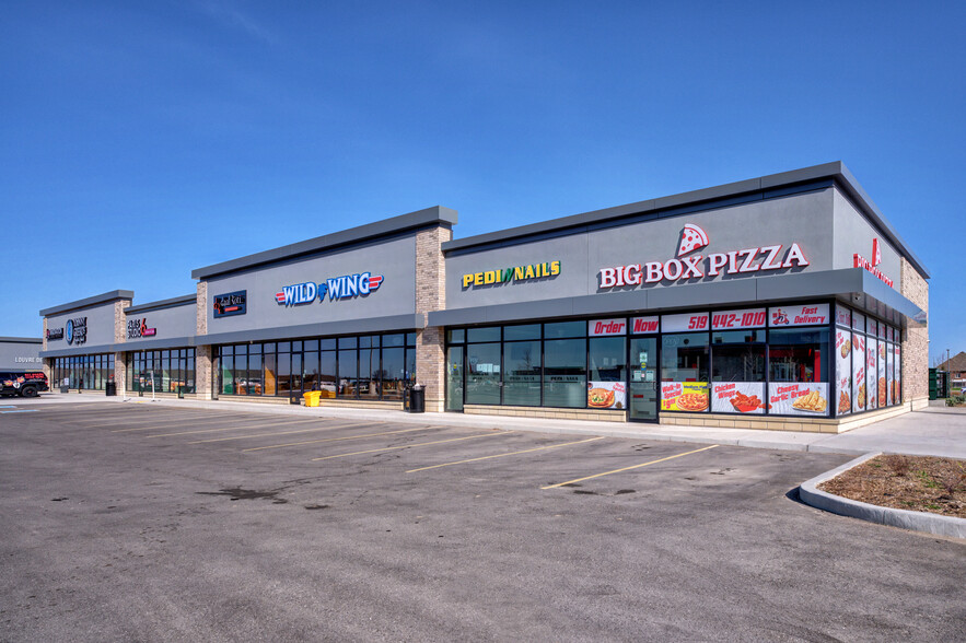 1070 Rest Acres Rd, Brant, ON à louer - Photo de l’immeuble – Image 1 sur 17