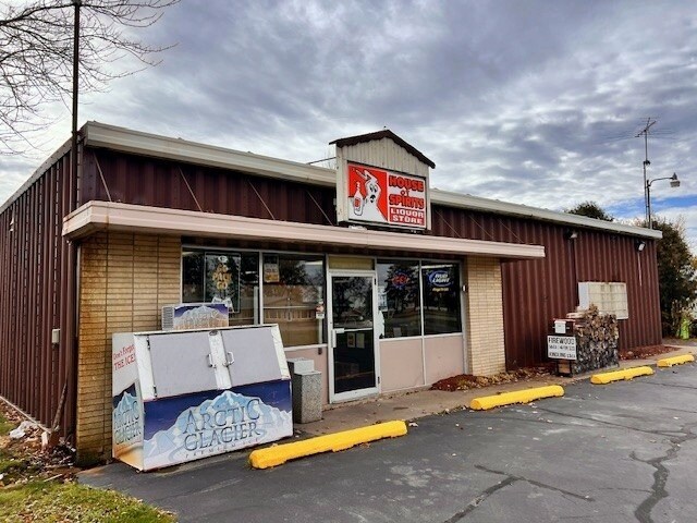 503 E Elm Dr, Loyal, WI à vendre - Photo de l’immeuble – Image 2 sur 20