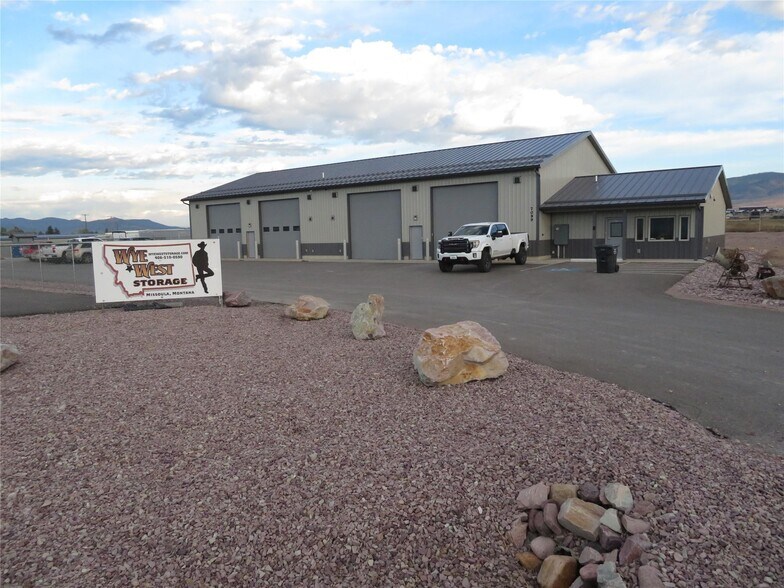 7099 Two Smokes Way, Missoula, MT à vendre - Photo de l’immeuble – Image 2 sur 36